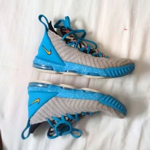 Womens Nike Tennis Shoes